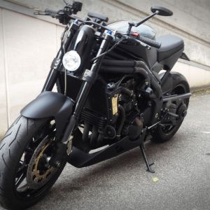 ep 25 25 custom triumph speed triple